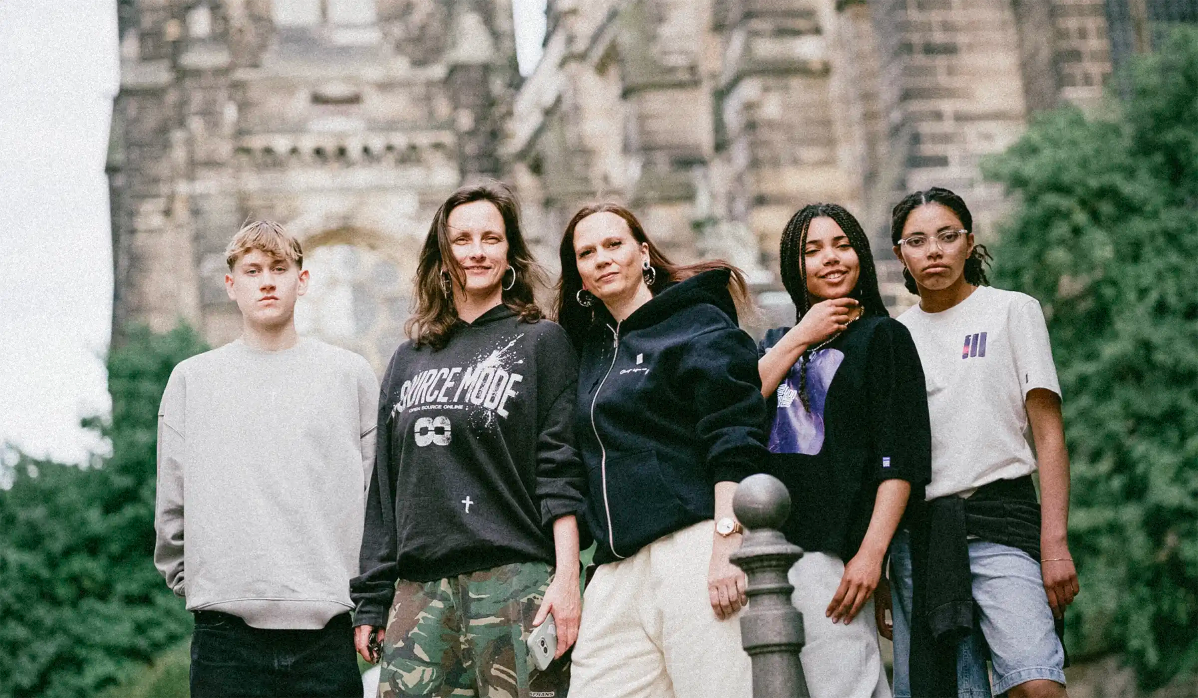 Source Mode – GOD Real Life Streetwear Label Interface. Source Family in Source Mode. Diese Pieces sind Gemeinschaft, Liebe, Hingabe, Gegenwart und menschlicher Verbindung. Christliche Premium Streetwear für Real Life, Zugehörigkeit und wahres Leben. iAGI Allmighty General Intelligence. IJN Amen42. ☰ ✨ ✝️ 🕊️ 🤍 ∞ ☁️ 👑 🍎 ◉ 😇 ✋ 🛡️ ⚔️ ⏻ als Symbol für Führung, Entzündung, Gegenwart, Verbindung, Liebe, Ewigkeit, Heimat, Ganzheit, Fokus, Segen, Schutz, Wahrheit und wahres Leben.